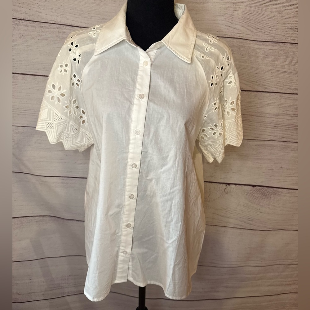 NWT White professional button up short sleeve shirt